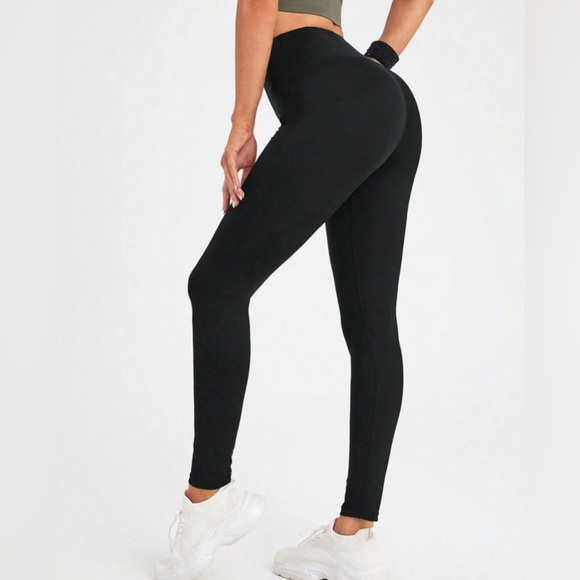 SHEIN women’s leggings - Picture 2 of 4